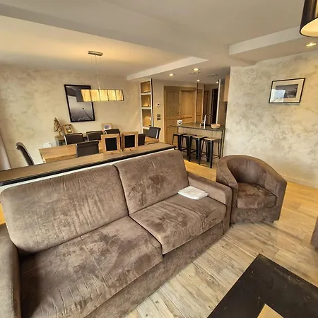 La - La Mae-9791 Apartment